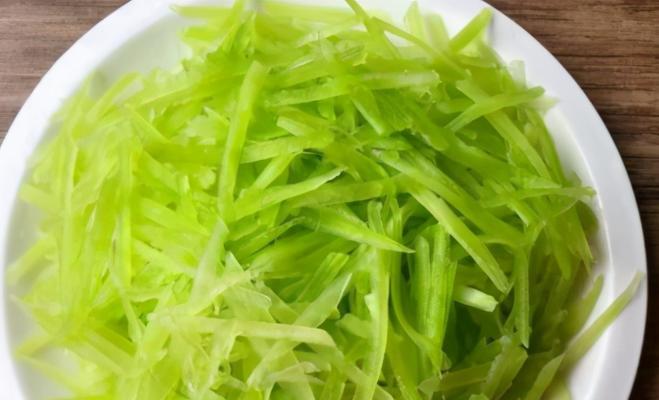 竹笋炒三丝的做法是什么？步骤详解如何做？  第3张
