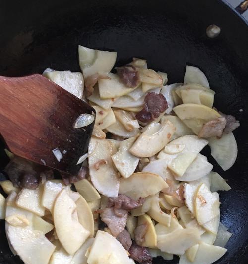 竹笋炒肉片怎么做？步骤和技巧有哪些？