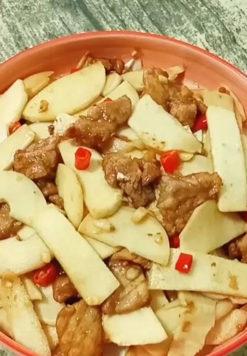 竹笋炒鸡腿肉的做法是什么？如何炒出鲜嫩多汁的鸡腿肉？  第1张