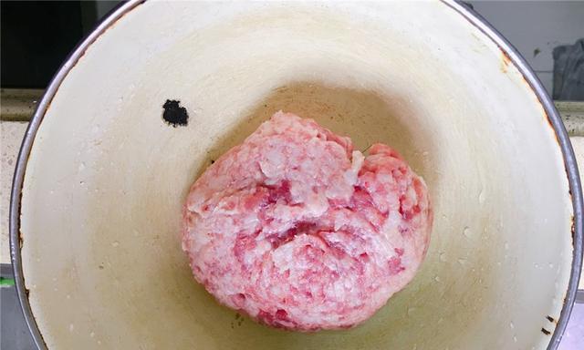 蒸莲藕肉丸的做法是什么？步骤详解及常见问题解答？
