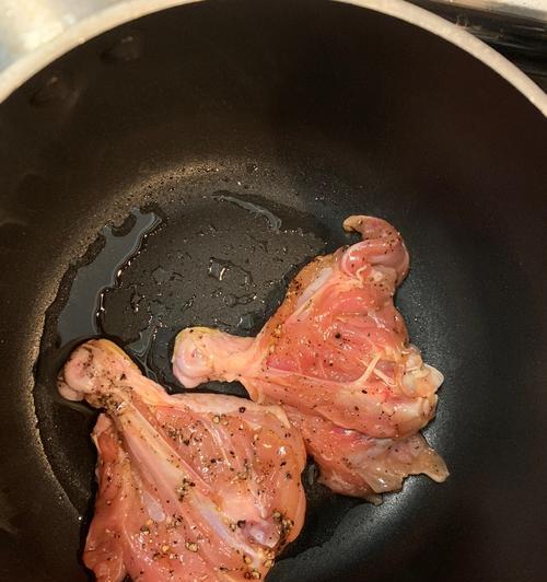 蒸酱鸡腿的做法是什么？如何做出鲜嫩多汁的蒸酱鸡腿？  第3张