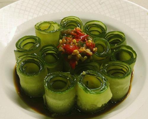 蒸鸡肉黄瓜卷怎么做？步骤和技巧是什么？  第2张