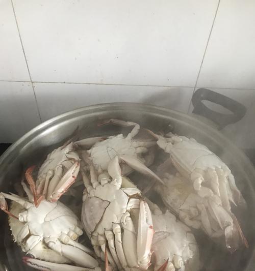 蒸河蟹怎么做才鲜美？详细步骤和常见问题解答？