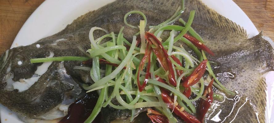 蒸多宝鱼的做法是什么？如何确保鱼肉鲜嫩多汁？  第2张