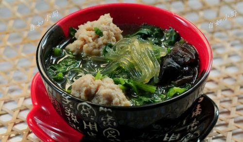 蒸菠菜丸子怎么做？步骤和技巧有哪些？