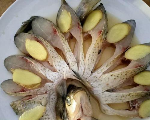 蒸扁鱼怎么做才鲜嫩？步骤详解有吗？