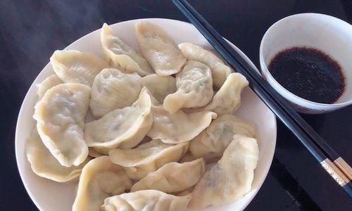 榛蘑猪肉馅饺子怎么做？有哪些独特步骤和技巧？
