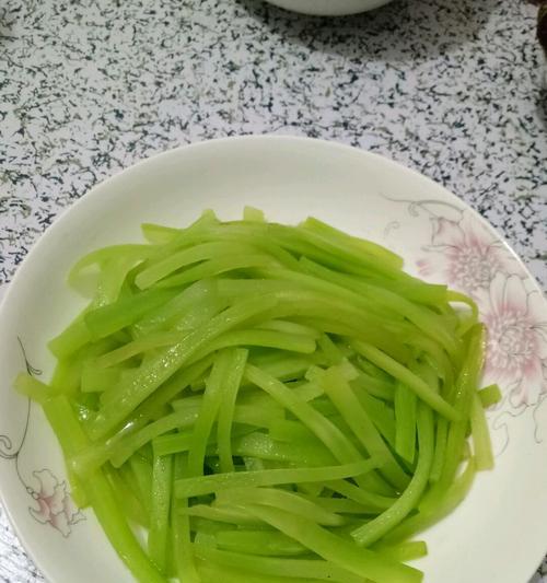 珍选捞汁莴笋腐竹怎么做？步骤和技巧是什么？