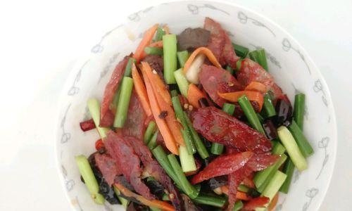 珍选捞汁蒜苔的做法是什么？如何在家轻松制作？