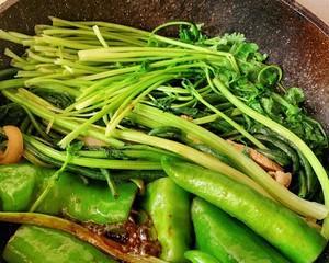 油咸菜怎么做？制作油咸菜的步骤和技巧是什么？