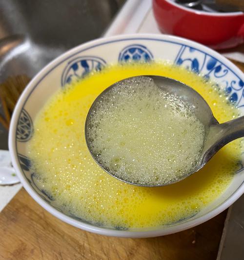 油条蒸鸡蛋怎么做？步骤和技巧有哪些？  第3张