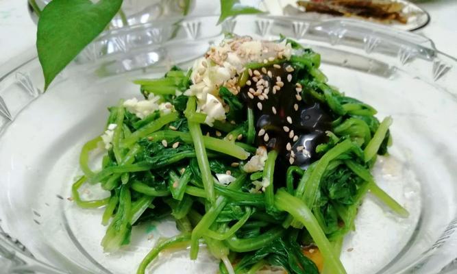 油泼蒜泥菠菜怎么做？步骤和技巧有哪些？  第2张