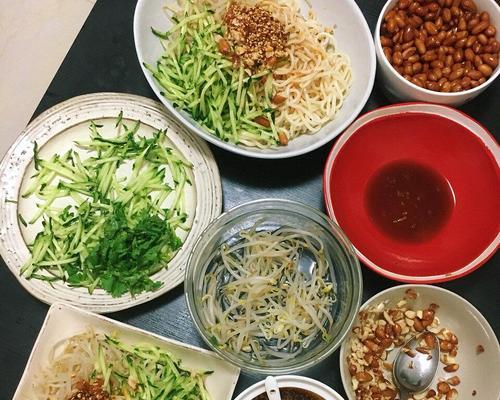 油泼辣子彪彪面怎么做？彪彪面的家常做法有哪些？  第3张