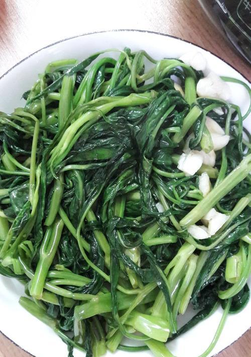 油泼空心菜怎么做？步骤是什么？  第2张