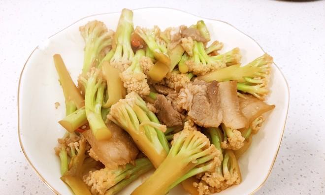 油泼花菜怎么做？步骤详解和常见问题解答？