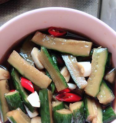 油泼多味黄瓜条怎么做？有哪些步骤和技巧？  第2张