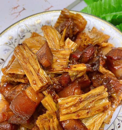 油焖五花肉怎么做？步骤详解和常见问题解答？