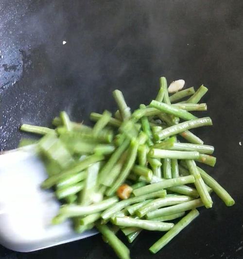 油焖豇豆怎么做？步骤和技巧有哪些？  第3张