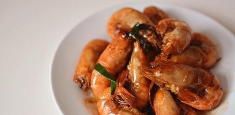 油焖对虾怎么做？步骤和技巧有哪些？  第3张