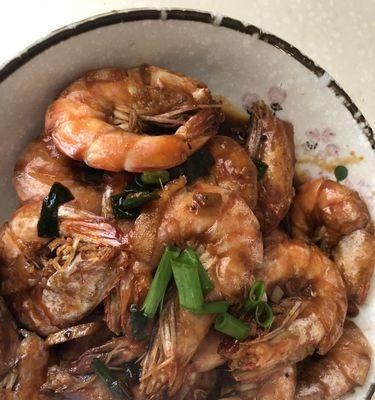 油闷虾怎么做才鲜嫩？详细步骤和常见问题解答？  第3张