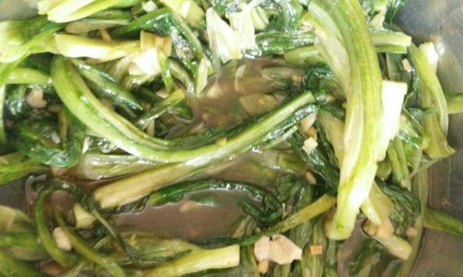 油麦菜炒肉怎么做？步骤详解及常见问题解答？  第3张
