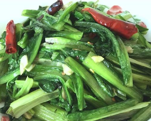 油麦菜炒鸡生肠怎么做？步骤和技巧有哪些？  第2张