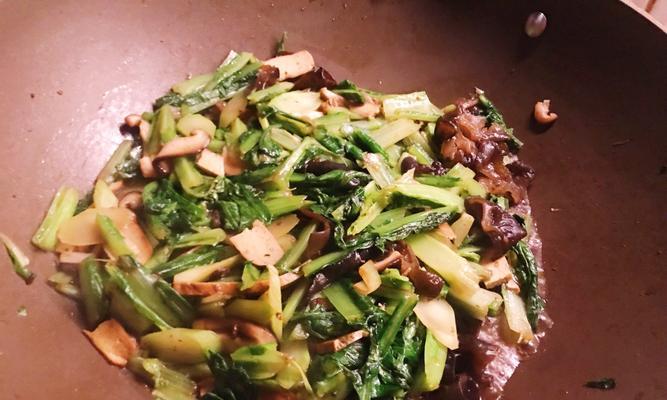 油麦菜扒香菇怎么做？步骤和技巧是什么？  第2张