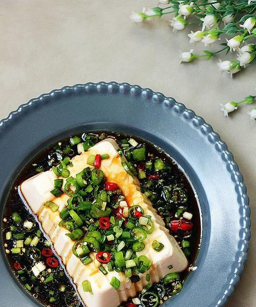 油淋秋葵嫩豆腐怎么做？步骤和技巧是什么？  第2张