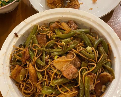 油豆角五花肉焖面怎么做？步骤和技巧有哪些？  第2张