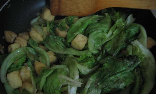 油豆腐青菜怎么做？有哪些步骤和技巧？