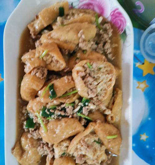 油豆腐炒肉片的做法是什么？如何让肉片更嫩滑？  第3张