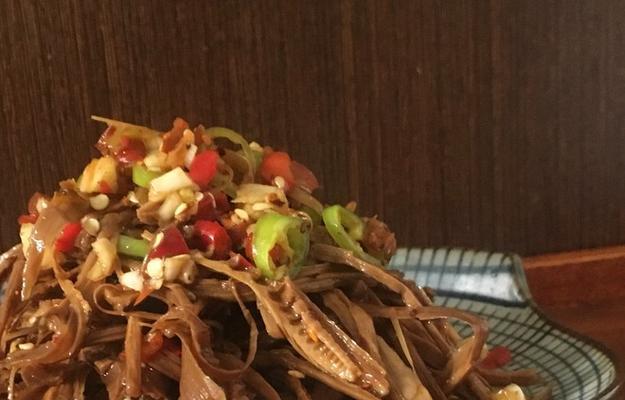 油炒山里笋干怎么做？步骤和技巧是什么？  第3张