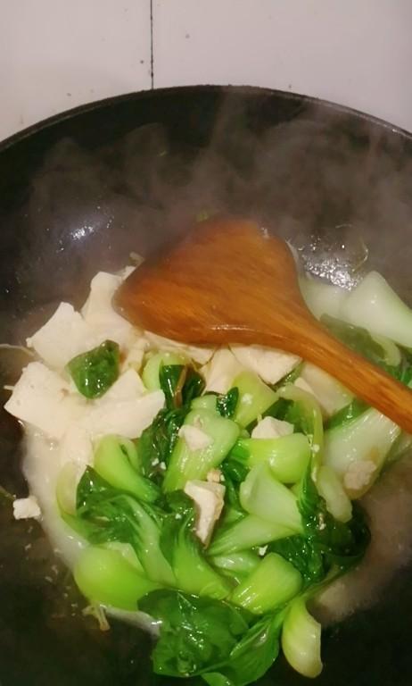 油菜烧素鸡的做法是什么？步骤详解及常见问题解答？