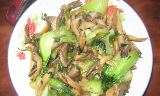 油菜蘑菇怎么做才好吃？详细步骤和技巧是什么？