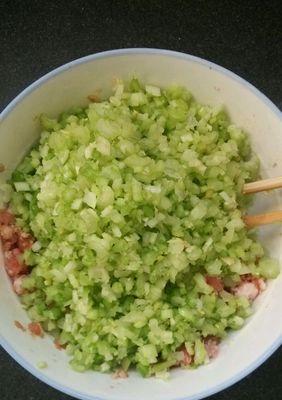 油菜酱肉蒸饺怎么做？步骤和技巧有哪些？  第2张