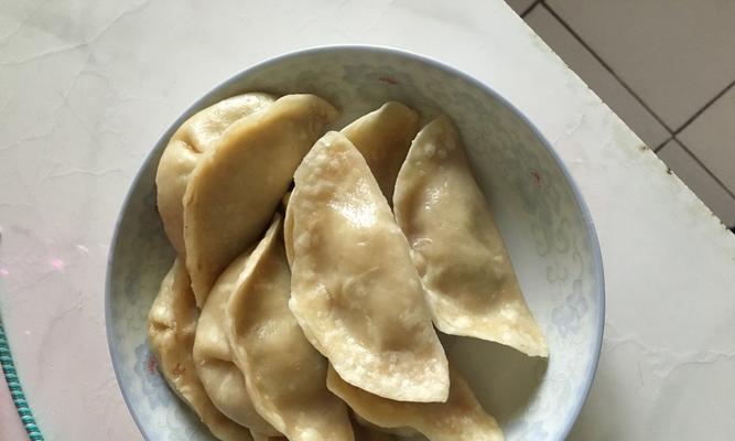 油菜酱肉蒸饺怎么做？步骤和技巧有哪些？  第3张