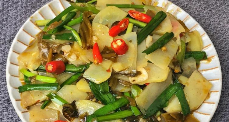 油菜炒土豆片的做法是什么？步骤详解及常见问题解答？  第2张