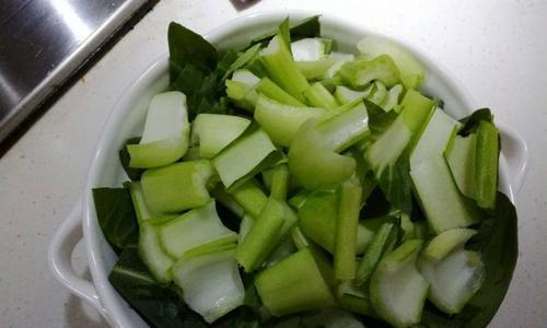 油菜炒土豆片的做法是什么？步骤详解及常见问题解答？  第1张