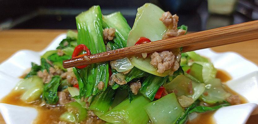 油菜炒肉片的做法是什么？如何快速学会这道家常菜？  第1张