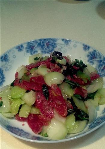 油菜炒腊肠的做法是什么？步骤详解如何做？