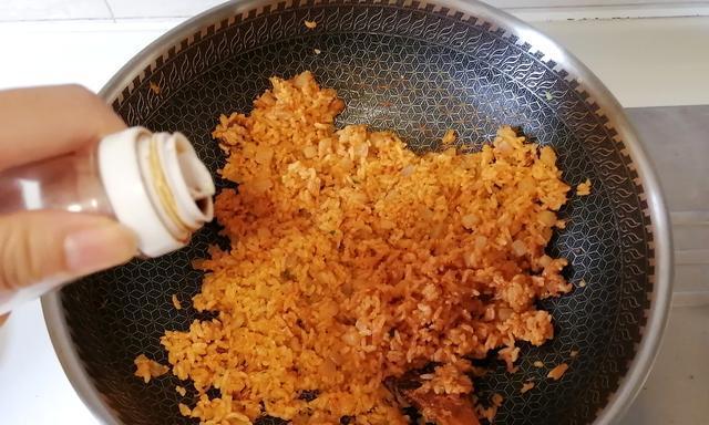 尤鱼柠檬汁炒饭怎么做？有哪些步骤和技巧？  第2张