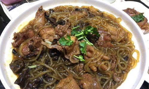 小鸡炖蘑菇粉条怎么做？步骤和技巧有哪些？  第2张
