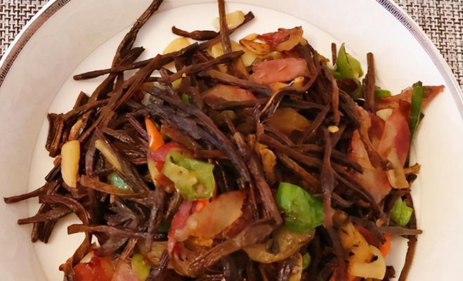 小鸡炖干豆角的做法是什么？步骤和技巧有哪些？  第2张