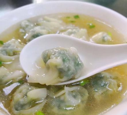 小灰蘑肉馅混沌怎么做？详细步骤和技巧是什么？  第2张