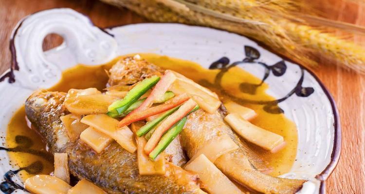 小黄鱼烩豆腐怎么做？步骤和技巧有哪些？  第2张