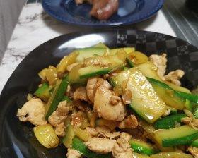 小黄瓜炒鸡肉的做法是什么？如何炒出鲜嫩可口的鸡肉？  第2张