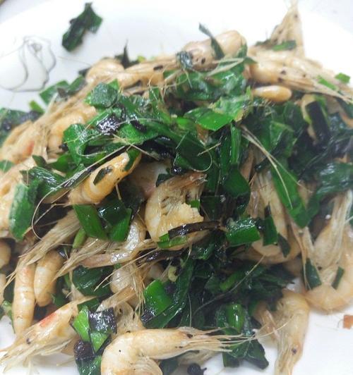 小河虾炒韭菜怎么做？步骤和技巧有哪些？  第1张