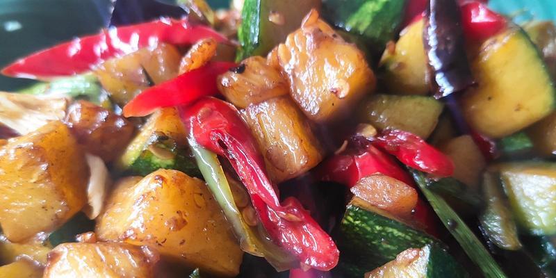 小瓜镶肉的做法是什么？如何做出美味的小瓜镶肉？  第3张
