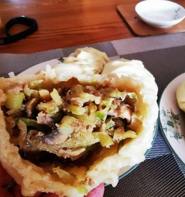 小葱肉包子的做法是什么？如何在家轻松制作？