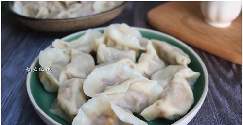 小葱芹菜肉饺子怎么做？具体步骤和技巧是什么？  第2张